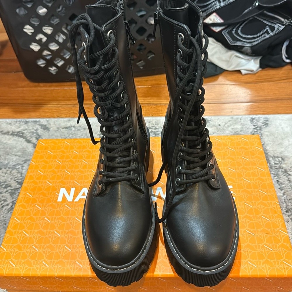 BLACK COMBAT BOOT US7 W